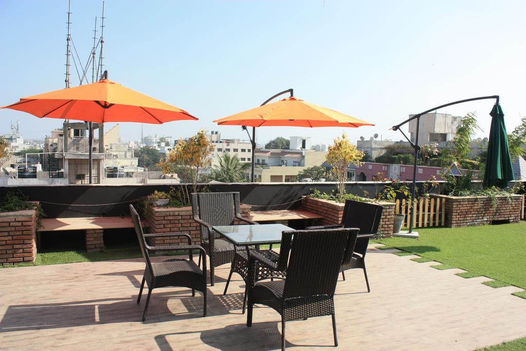 אינדורה Stay10 Luxury Service Apartment מראה חיצוני תמונה